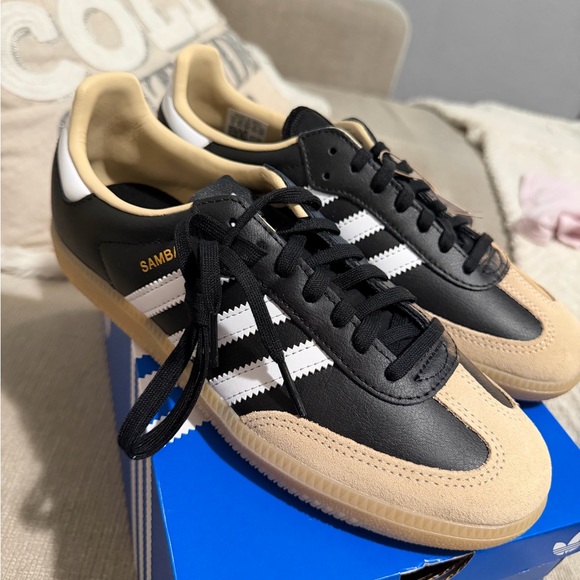 Adidas Samba - Picture 2 of 5